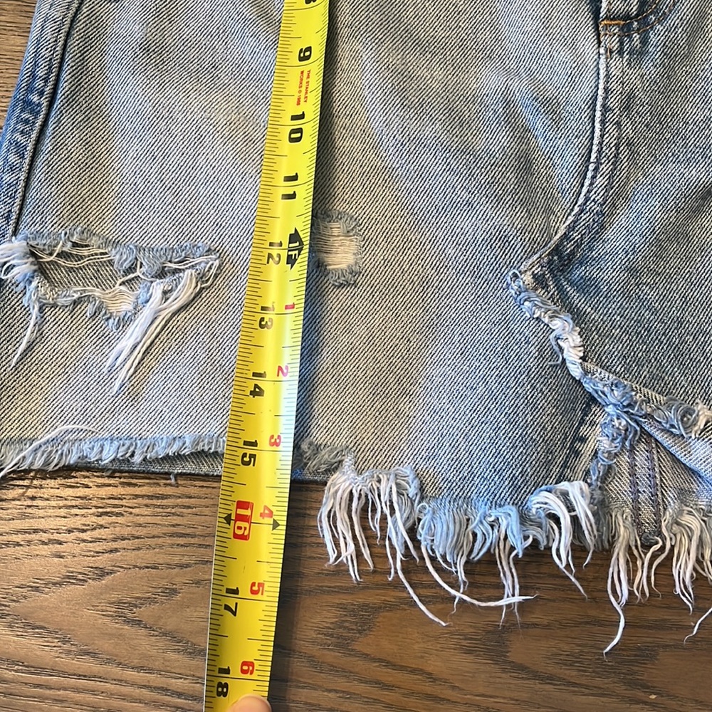 Abercrombie Sz 2/26 distressed jean denim skirt soft denim like new condition - Picture 5 of 9